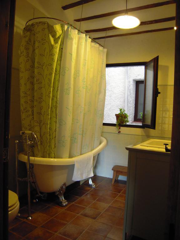 La Casa De La Abuela Clotilde Vendégház Hornos Szoba fotó